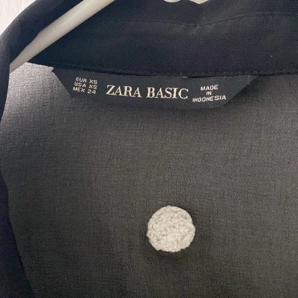 ZARA Blouse. Sz XS fits like a small. Black. Sheer. Like new. - Picture 4 of 7